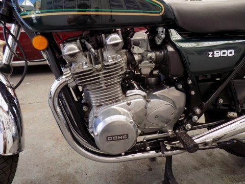 Kawasaki Z900 A4 12