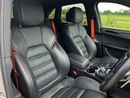 Porsche Macan S PDK 47