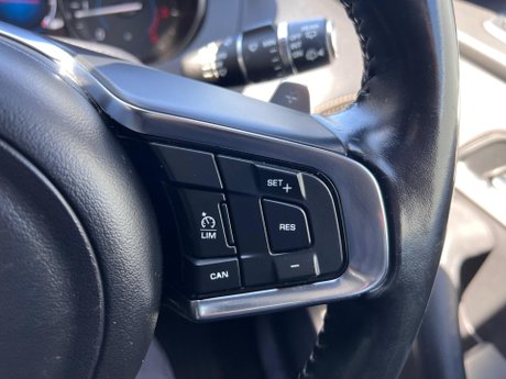 Jaguar F-Pace 2.0 D180 R-Sport Auto AWD Euro 6 (s/s) 5dr 42