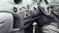 Toyota Yaris 1.3 VVT-i 16v CDX Hatchback 5dr Petrol Automatic (160 g/km, 85 bhp) 10