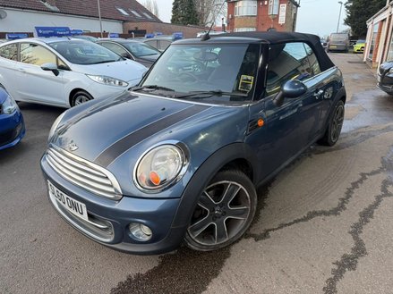 Mini Convertible 1.6 Cooper Euro 5 2dr