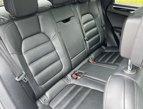 Porsche Macan 3.0 Macan S Semi-Auto 4WD 5dr 49