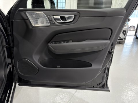 Volvo XC60 B5 ULTRA BLACK EDITION AWD 67