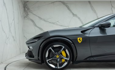 Ferrari Purosangue 44