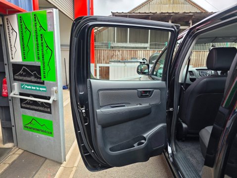 Toyota Hilux ACTIVE 4X4 D-4D DCB 22