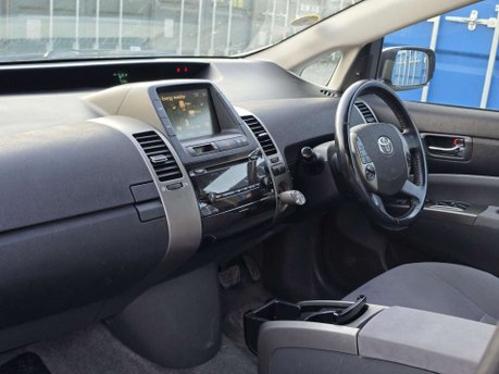 Toyota Prius 1.5 T4 Hatchback 5dr Petrol Hybrid CVT (104 g/km, 76 bhp) 22