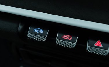 Porsche 911 DAKAR (992) 24