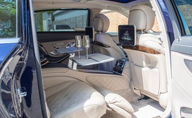 Mercedes-Benz M Class S600 19