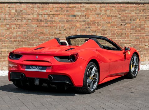 Ferrari 488 Spider 9