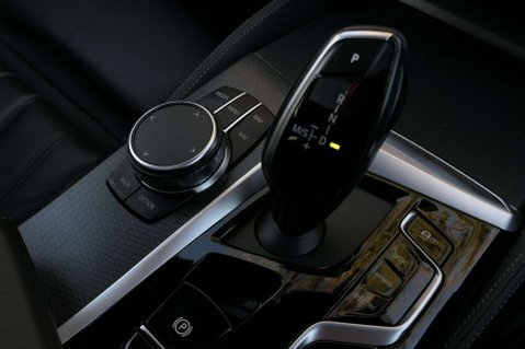 BMW 5 Series 2.0 530e M Sport Auto 5dr 44