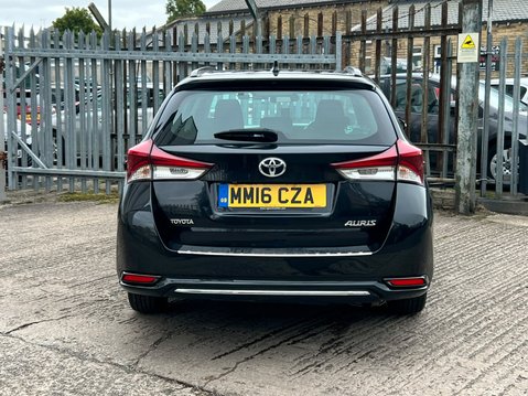 Toyota Auris VVT-I ACTIVE TOURING SPORTS 21