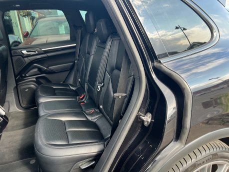 Porsche Cayenne DIESEL 4.2 V8 S TIPTRONIC S 17