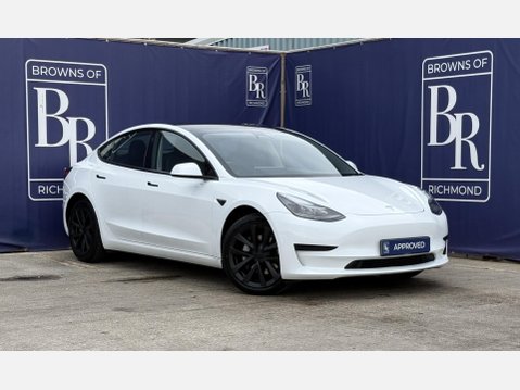 Tesla Model 3 Saloon 4dr Electric Auto RWD (241 bhp) 1
