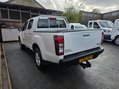 Isuzu D-Max TD EIGER DCB 6