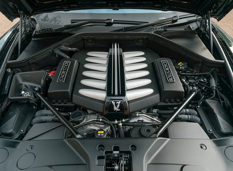 Rolls-Royce Dawn Black Badge 32