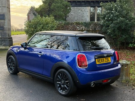 Mini Hatch COOPER CLASSIC 11