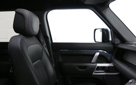 Land Rover Defender 110 D250 x-Dynamic HSE - 1 Owner 14