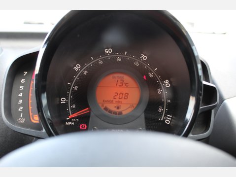 Toyota Aygo VVT-I X-TREND 9