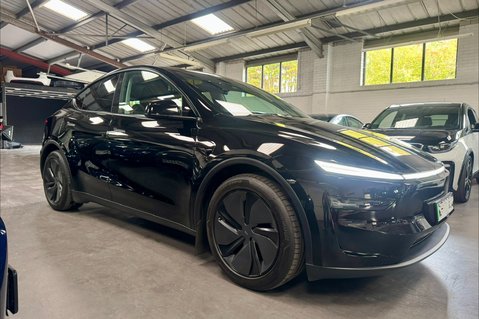 Tesla Model Y PREMIUM LONG RANGE AWD Diamond Black GROK AI Heated & Vented Seats 1 Owner 
