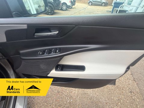 Jaguar XE 2.0 XE R-Sport D Auto 4dr 39