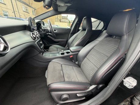 Mercedes-Benz GLA GLA 180 AMG LINE EDITION 21