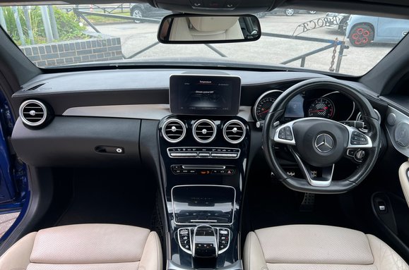 Mercedes-Benz C Class AMG C 43 4MATIC PREMIUM PLUS AUTO PAN ROOF 40