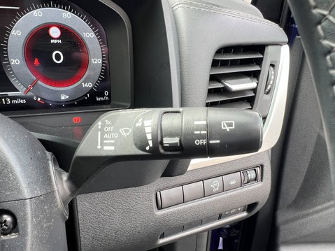 Nissan Qashqai 1.3 DIG-T MHEV N-Connecta SUV 5dr Petrol Hybrid XTRON Euro 6 (s/s) (158 ps) 23