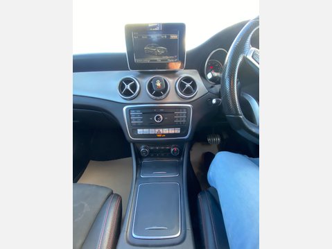 Mercedes-Benz CLA Class CLA 180 AMG LINE 12
