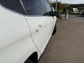 Peugeot 2008 1.6 e-HDi Feline Euro 5 (s/s) 5dr (Mistral) 34