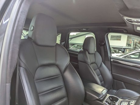 Porsche Cayenne 4.8 Cayenne V8 T Tiptronic S 4WD 5dr 45