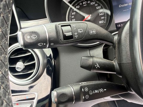 Mercedes-Benz C Class 2.1 C220 AMG Line Premium Bluetec Auto 5dr 32