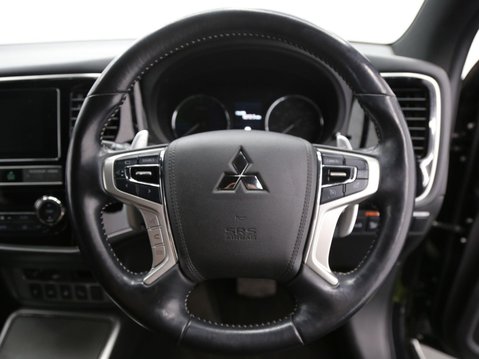 Mitsubishi Outlander 2.4h TwinMotor 13.8kWh 4h CVT 4WD Euro 6 (s/s) 5dr 10