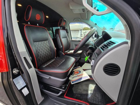 Volkswagen Campervan 33
