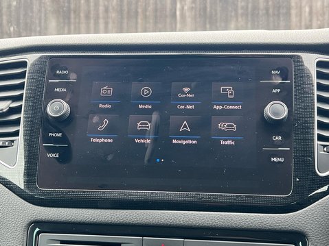 Volkswagen Golf SV GT TDI DSG 29