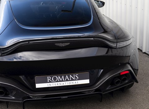 Aston Martin V8 Vantage 23