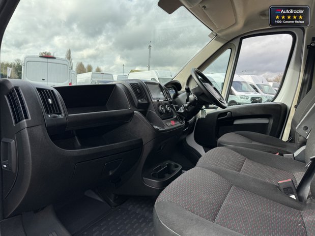 Peugeot Boxer LWB L3H2 Medium Roof Professional Premium Plus 335 SELECT 10