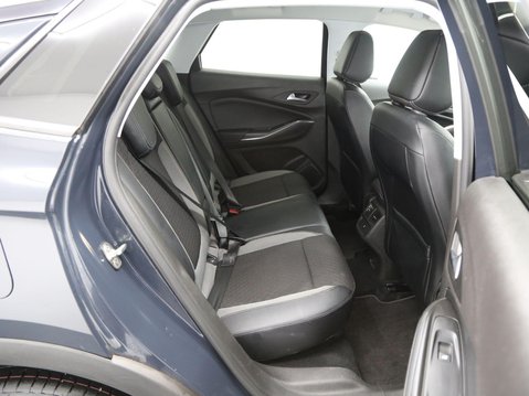 Vauxhall Grandland X 1.2 Turbo Sport Nav Euro 6 (s/s) 5dr 24
