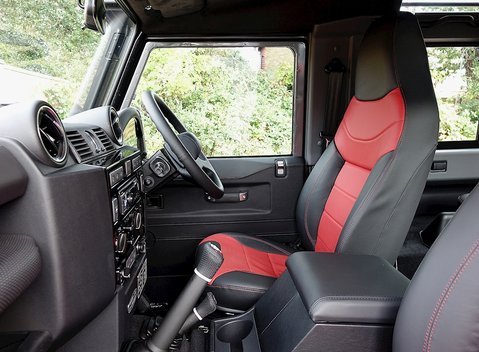 Land Rover 90 Adventure 23