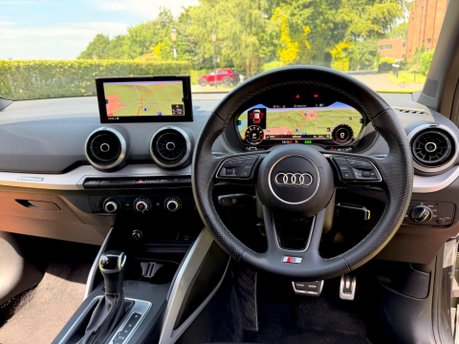 Audi Q2 TFSI S LINE 21