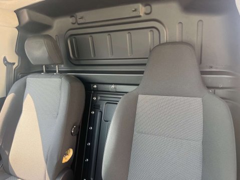 Vauxhall Combo 1.6 Combo 2300 Edition S/S 40