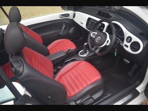 Volkswagen Beetle 2.0 TDI BlueMotion Tech Sport Cabriolet 2dr Diesel DSG Euro 6 (s/s) (150 ps 4