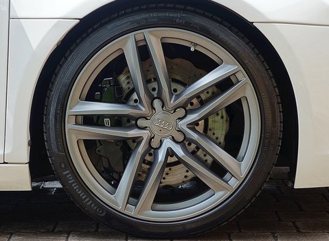 Audi R8 V10 Spyder 13