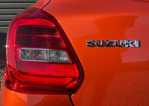 Suzuki Swift 1.2 Dualjet Hybrid SZ-T AUTO 12