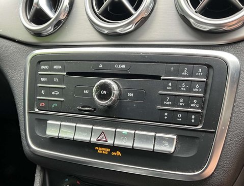 Mercedes-Benz GLA 2.1 GLA 220 AMG Line D 4Matic Auto 4WD 5dr 23