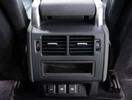 Land Rover Discovery 3.0 Discovery R-Dynamic SE D MHEV Auto 4WD 5dr 13