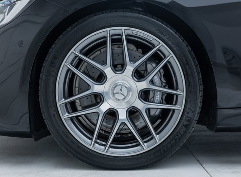 Mercedes-Benz S63 AMG Cabriolet 35