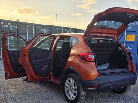 Renault Captur 1.2 TCe ENERGY Dynamique Nav SUV 5dr Petrol Auto Euro 6 (s/s) (120 ps) 9