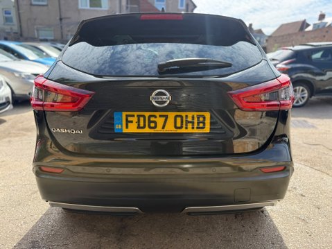 Nissan Qashqai 1.2 DIG-T N-Connecta SUV 5dr Petrol XTRON Euro 6 6