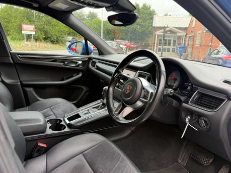Porsche Macan 3.0 Macan S D Semi-Auto 4WD 5dr 2