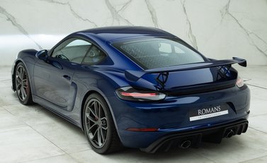 Porsche Cayman GT4 (718) 9